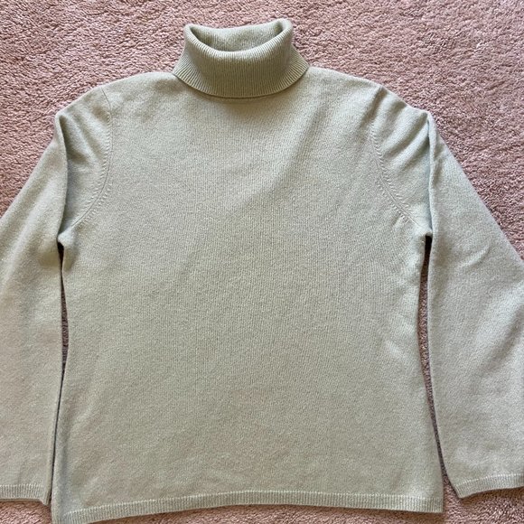 Charter Club Sweaters - Charter club Lime Green Cashmere Sweater Size L